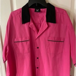 Bowling Retro Hilton Shirt With Black Collar.